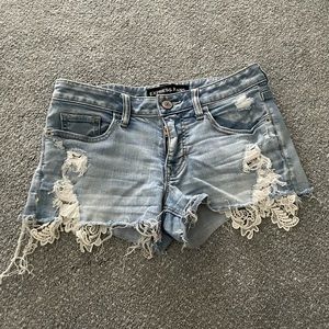 Exrpess jean Shorts with lace